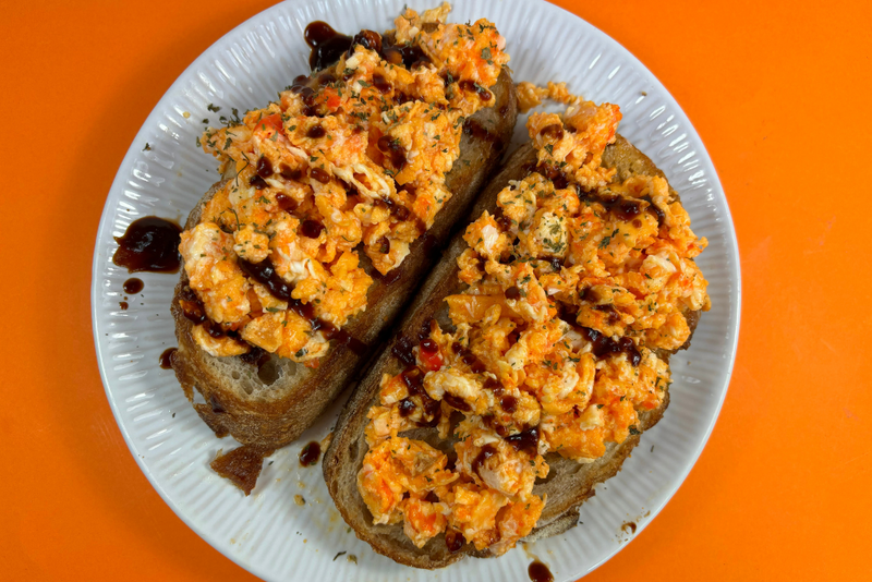 10-minute Spicy Eggs on Toast