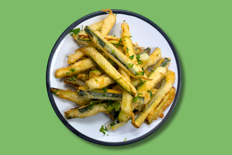 Courgette (Zucchini) Fries with Hot Sauce